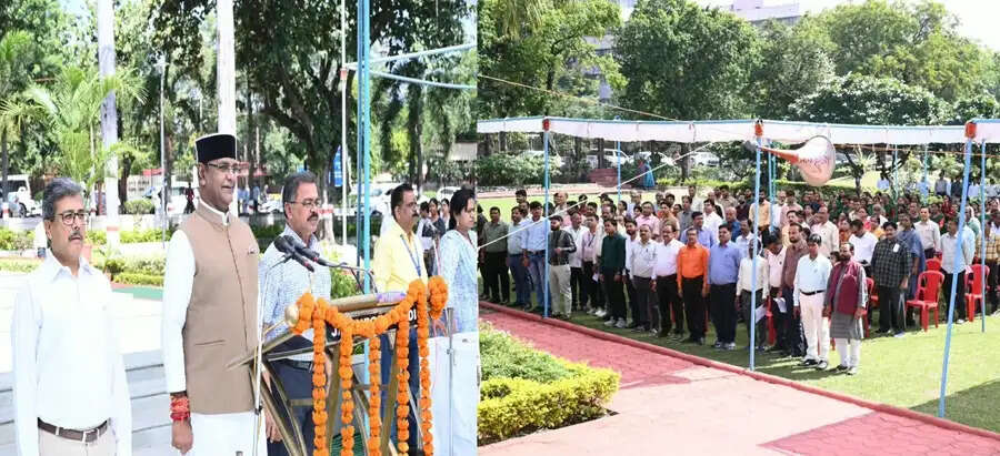 भोपाल: मंत्रालय में राष्ट्रगीत एवं राष्ट्रगान का हुआ सामूहिक गायन