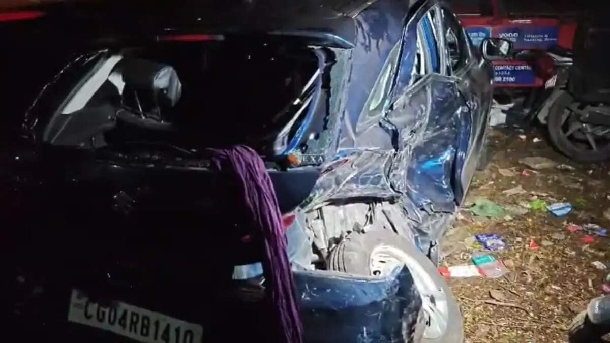 नशे में धुत युवकों ने दूसरी गाड़ी को भीषण टक्कर मारी बुजुर्ग की मौत