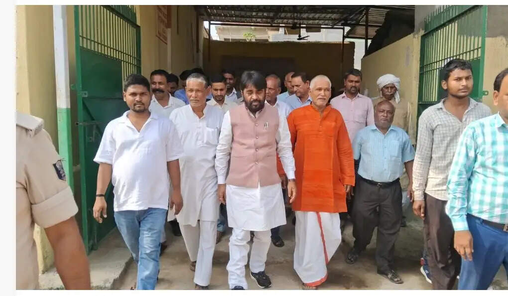 नालंदा में एमएलसी नवल किशोर यादव ने किया चुनाव प्रचार की शुरुआत