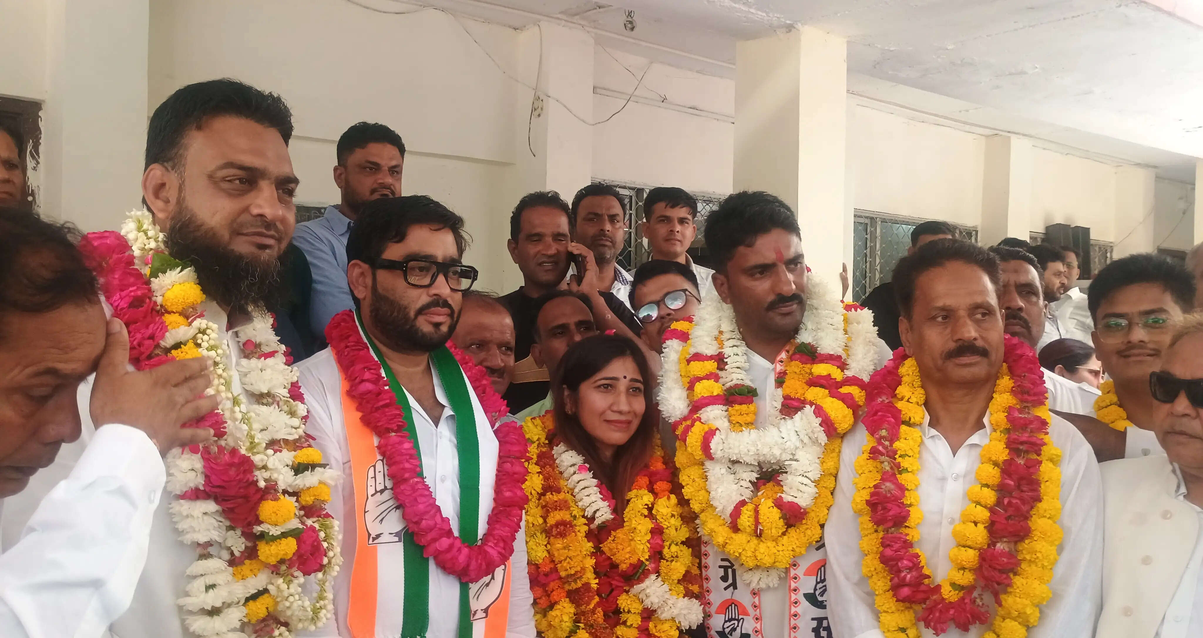 नामांकन के आखिरी दिन भाजपा-कांग्रेस में भागदौड़: बागियों ने भी ठोकी ताल