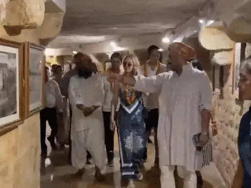 जैसलमेर की मेहमाननवाजी से प्रभावित हुईं टिफनी ट्रम्प, विशेष विमान से जामनगर रवाना