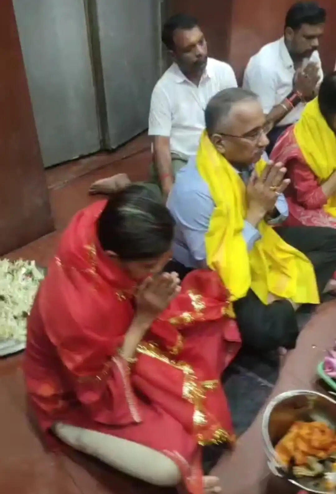 डीजी कुंदन कृष्णन ने बाबा हरिहर नाथ मंदिर में किया विशेष पूजा-अर्चना