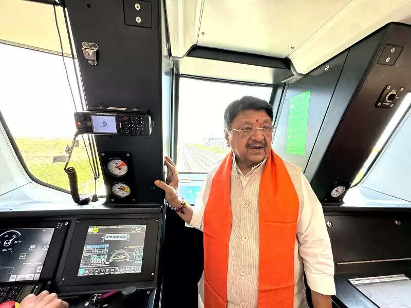 इंदौर में दीपावली तक दौड़ने लगेगी मेट्रो रेल, प्रधानमंत्री करेंगे उद्घाटन: कैलाश विजयवर्गीय