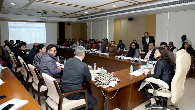 जनजातीय कार्य की सभी परियोजना एवं योजनाओं को मार्च-2027 तक पूर्ण करने के निर्देश