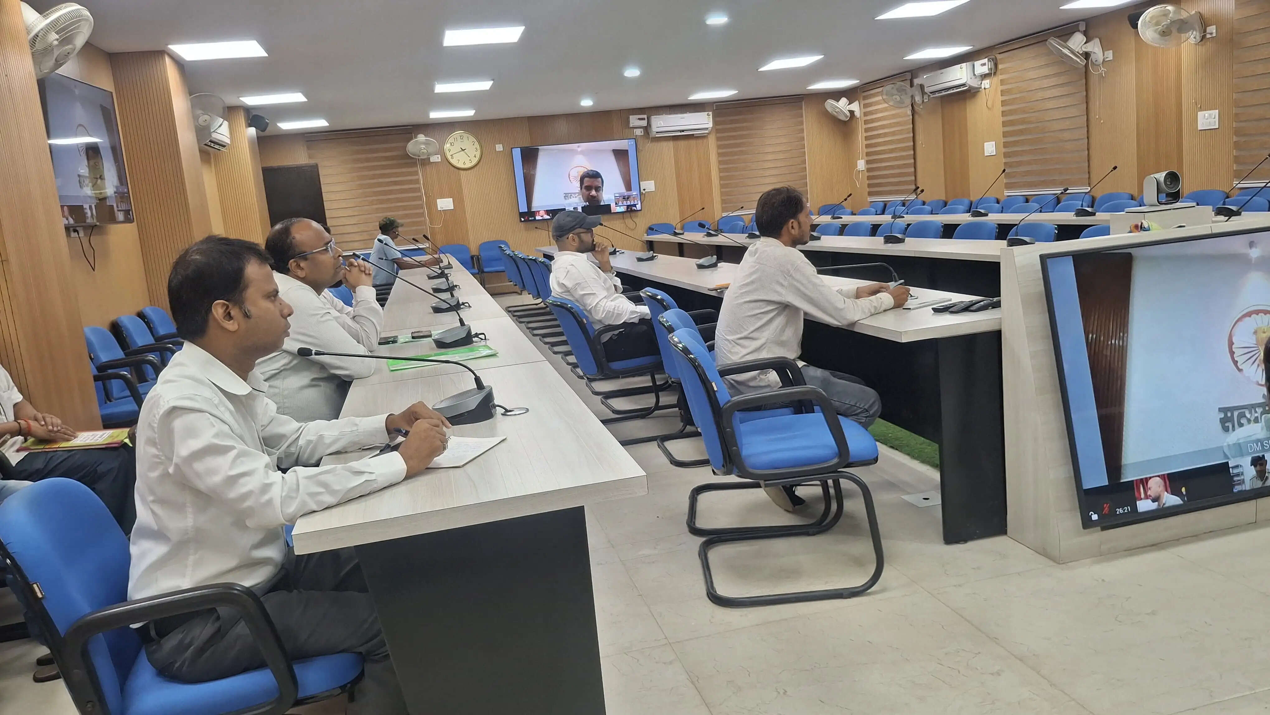 सीमावर्ती क्षेत्रों में नशीले पदार्थों की तस्करी पर कड़ी नजर रखने का निर्देश