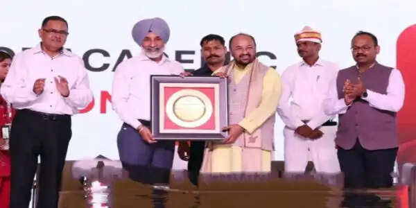 उप्र शिक्षा और नवाचार के क्षेत्र में नई ऊंचाइयों को छू रहा : योगेन्द्र उपाध्याय