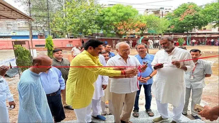 ग्वालियरः मंत्री कुशवाह ने किया अभिनव विद्या मंदिर विद्यालय में 10 लाख रुपये के विकास कार्यों का लोकार्पण
