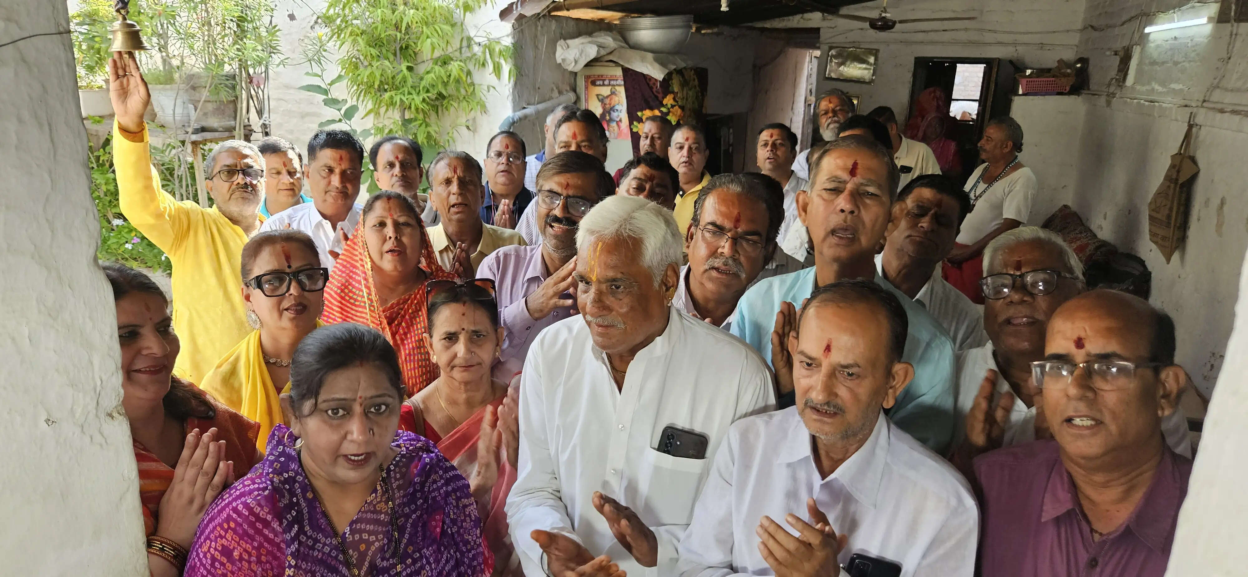 देशभर में फैले पुष्करणा दिवस पर मां उष्ट्र वाहिनी मंदिर में कुलदेवी का पूजन