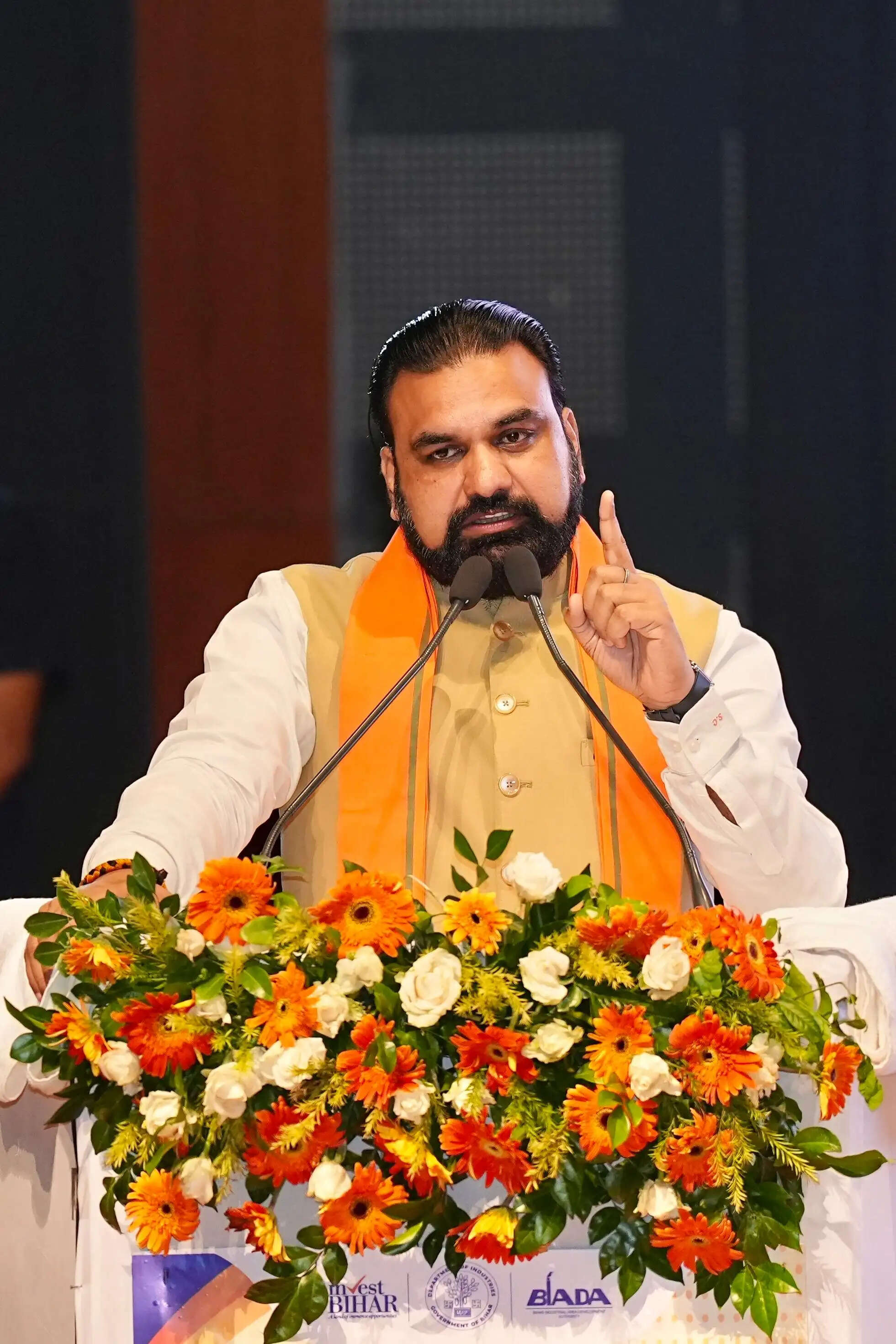 एक करोड़ परिवारों को उद्यमी परिवार बनाना है : मुख्यमंत्री