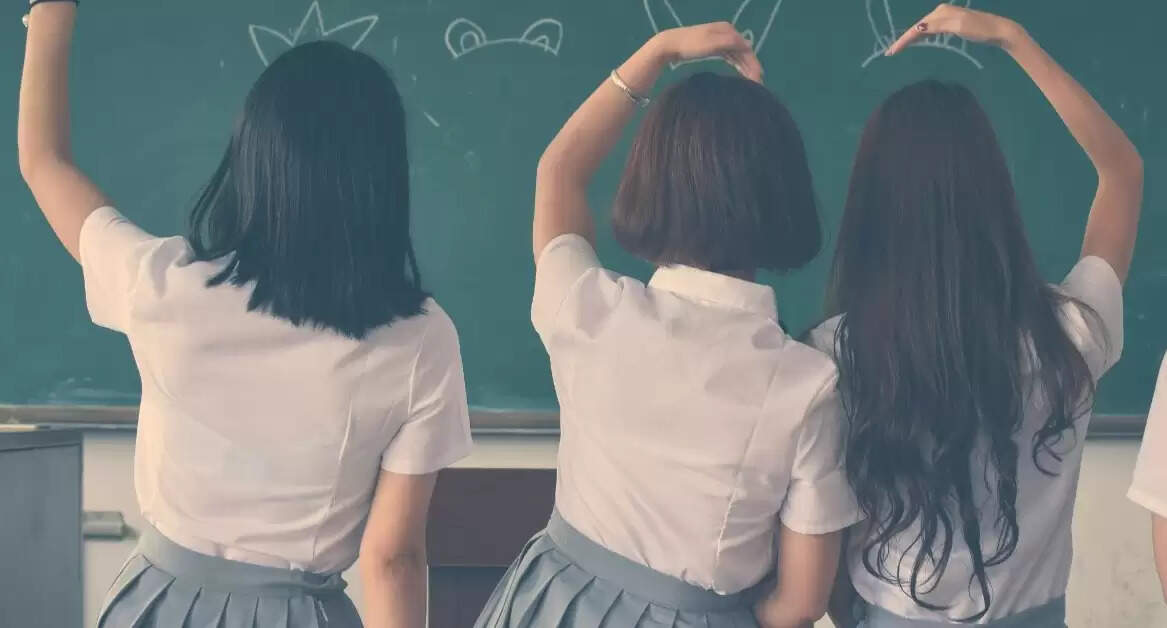 दमोह में सरदार पटेल विद्यालय की तीन नाबालिग छात्राएँ लापता, पुलिस ने की तलाश तेज, परिवारों में चिंता का माहौल