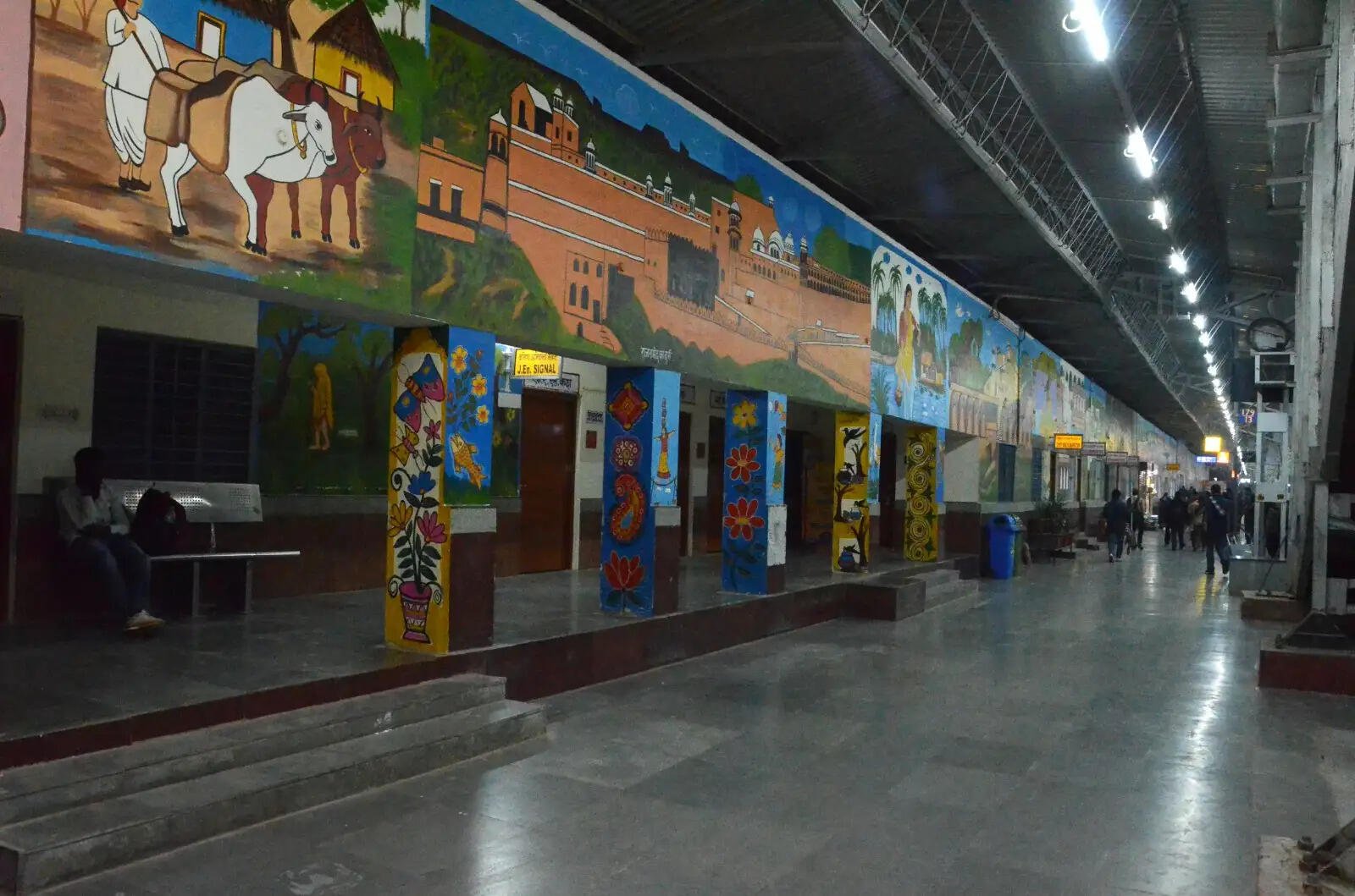 अमृत भारत योजना के तहत दौसा रेलवे स्टेशन का पुनर्विकास, यात्री सुविधाओं में हुआ विस्तार