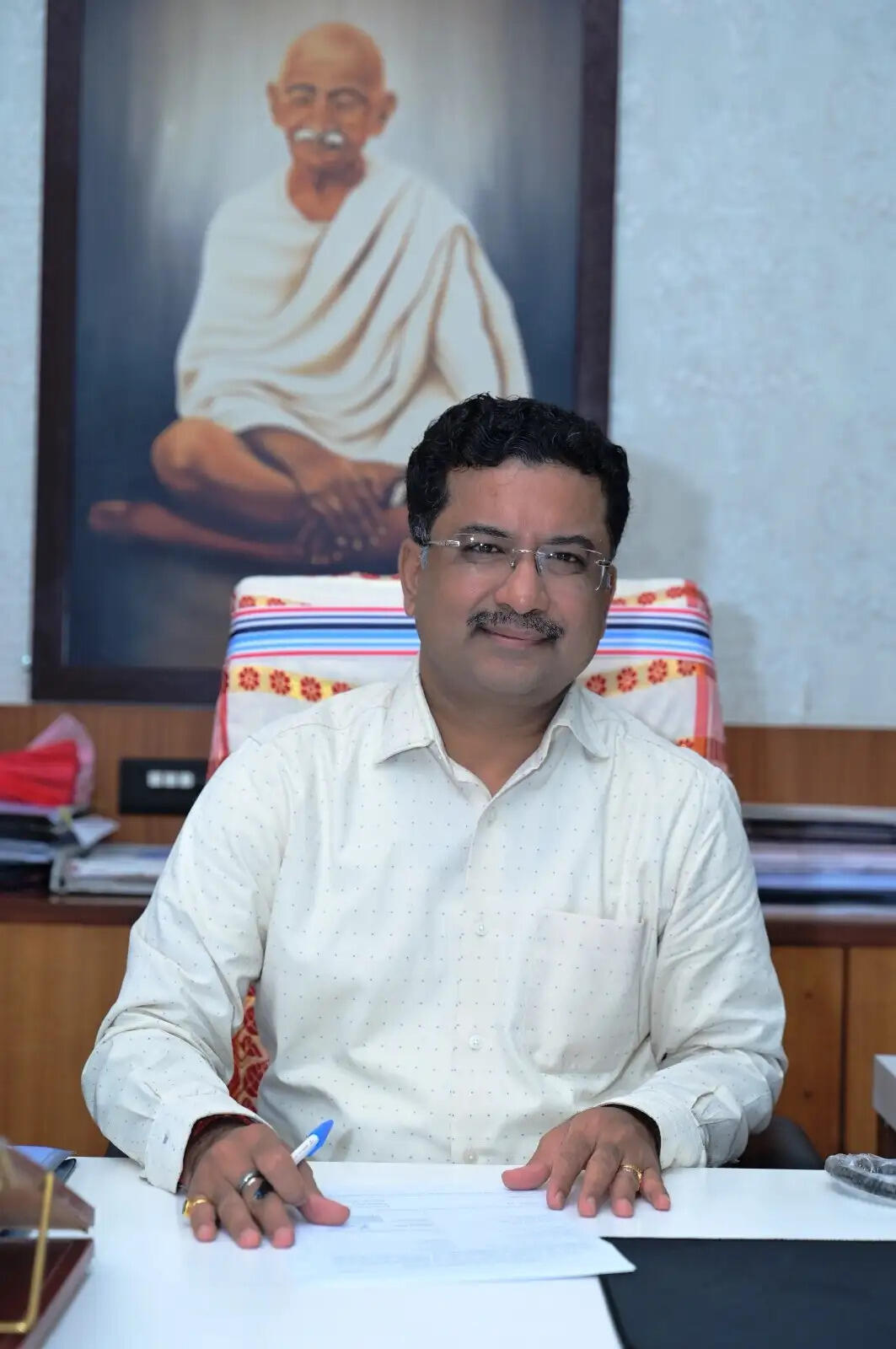 रायपुर : नगरीय प्रशासन विभाग के प्रमुख सचिव आईएएस सोनमणि बोरा ने संभाला कार्यभार