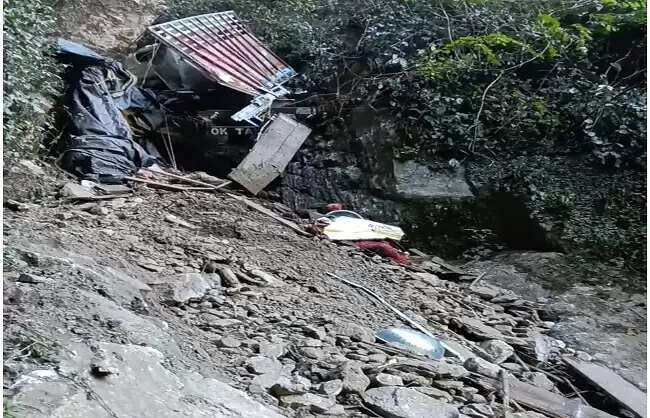 (अपडेट) अरुणाचल सड़क हादसे में 21 मजदूरों की मौत, एक गंभीर रूप से घायल