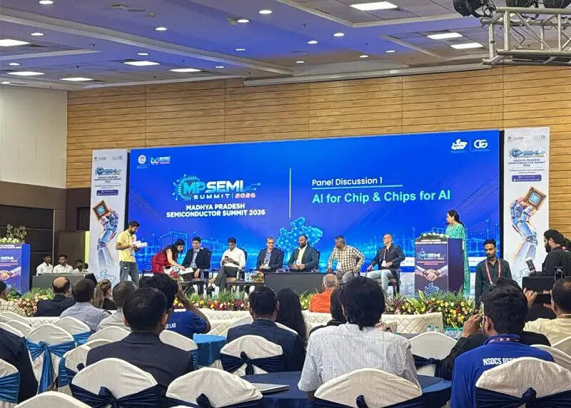 मप्रः सेमी कंडक्टर क्षेत्र को सशक्त बनाने के लिए स्वदेशी तकनीक, नवाचार एवं कौशल विकास पर जोर