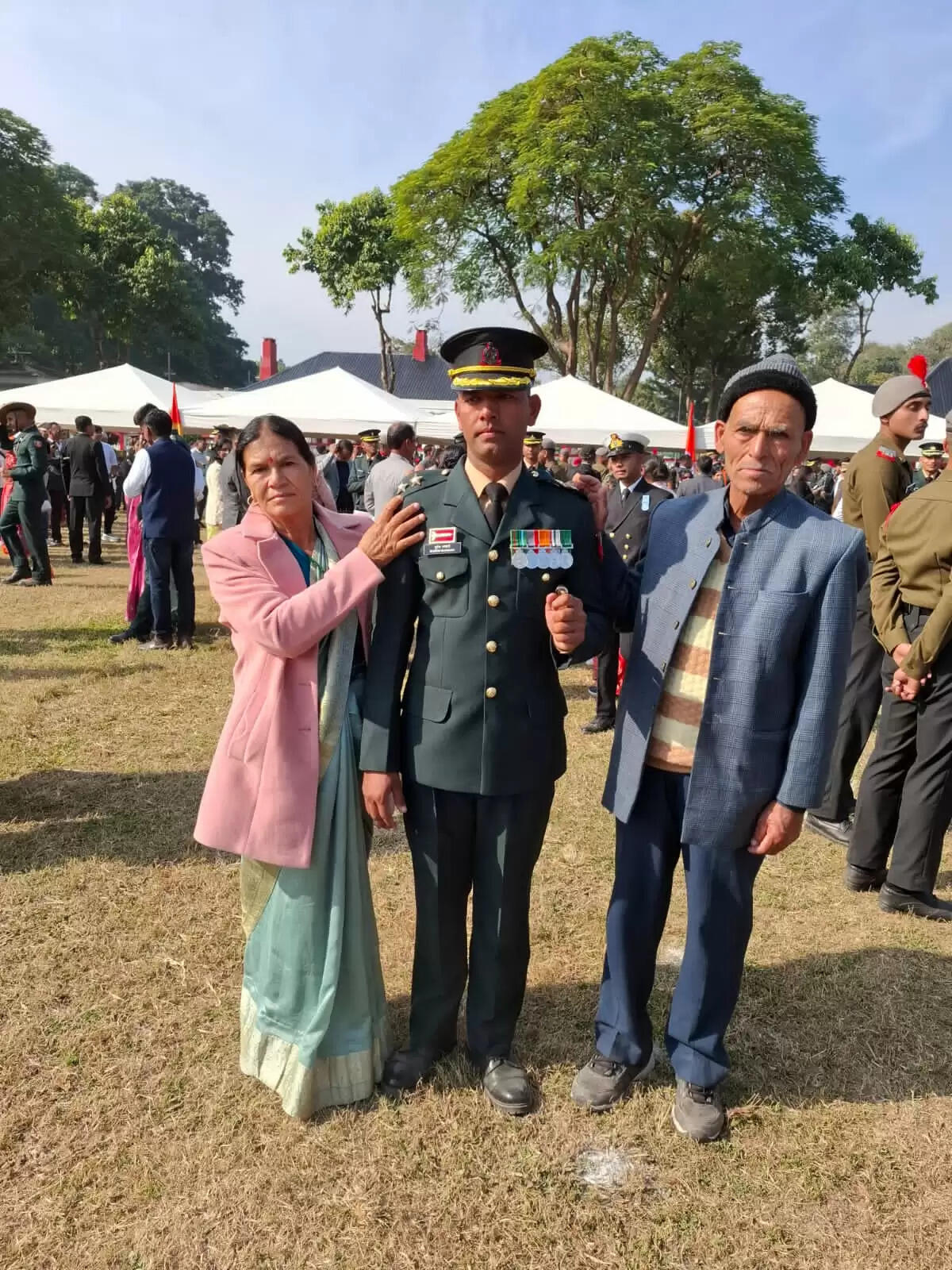 मुकेश भंडारी बने सेना के लेफ्टिनेंट, जिले का बढ़ाया गौरव