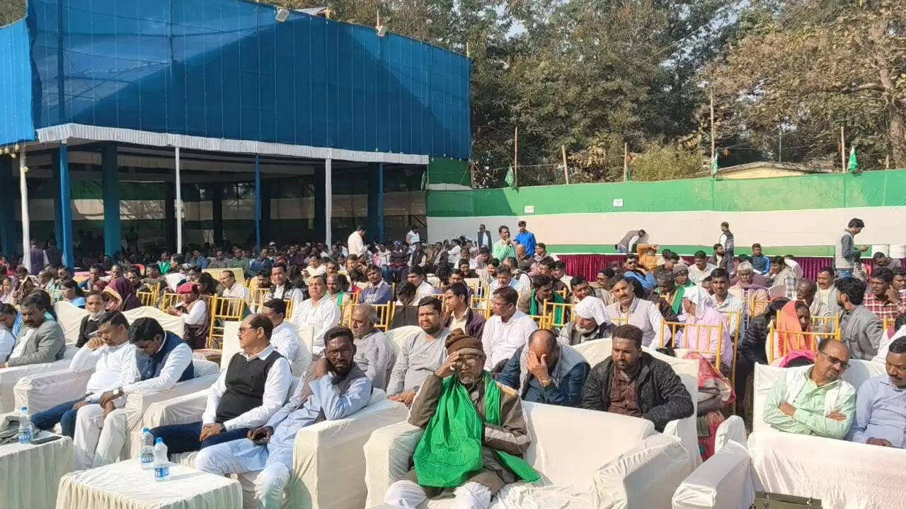 झामुमो का प्रमंडलीय बैठक कर स्थापना दिवस मनाने को लेकर बनी रणनीति