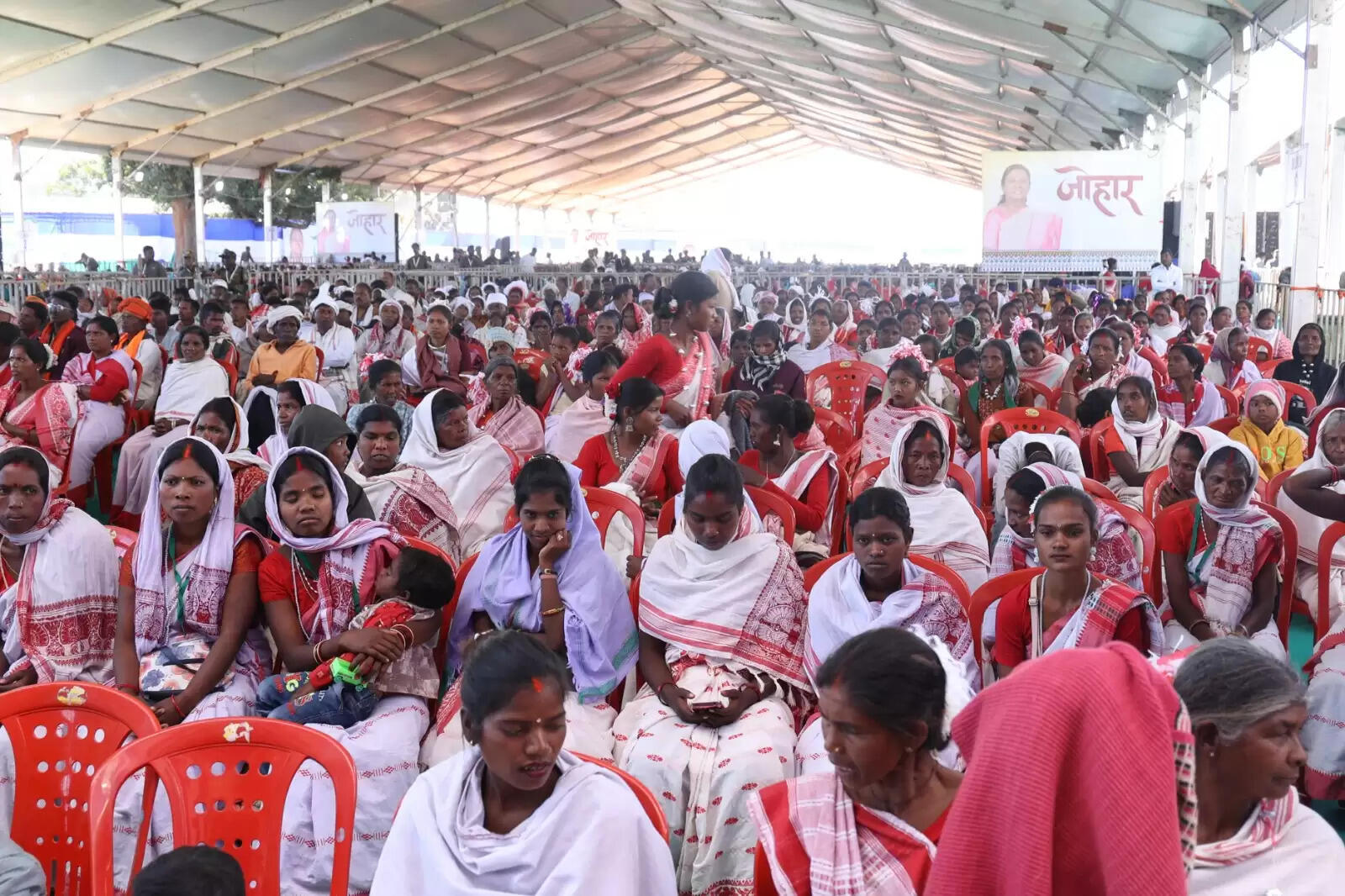 तीन राज्यों के मुख्यमंत्री मिलकर कार्तिक उरांव का विश्वविद्यालय सपना पूरा करें : राष्ट्रपति द्रौपदी मुर्मू