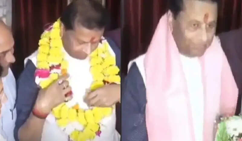 मप्र : जयभान सिंह पवैया 6वें वित्त आयोग के अध्यक्ष नियुक्त, ग्वालियर में समर्थकों ने ढोल-नगाड़ों के साथ की खुशी जाहिर