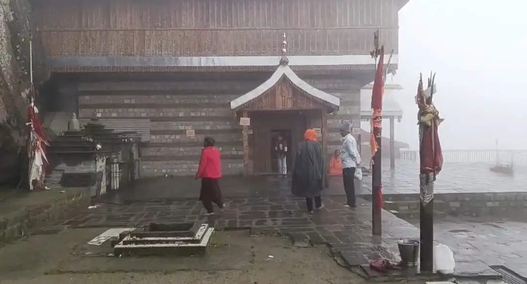 चूड़धार में चूडेश्वर महाराज की तपोस्थली में स्नान का बड़ा महत्व, हर मनोकामना होती है पूरी