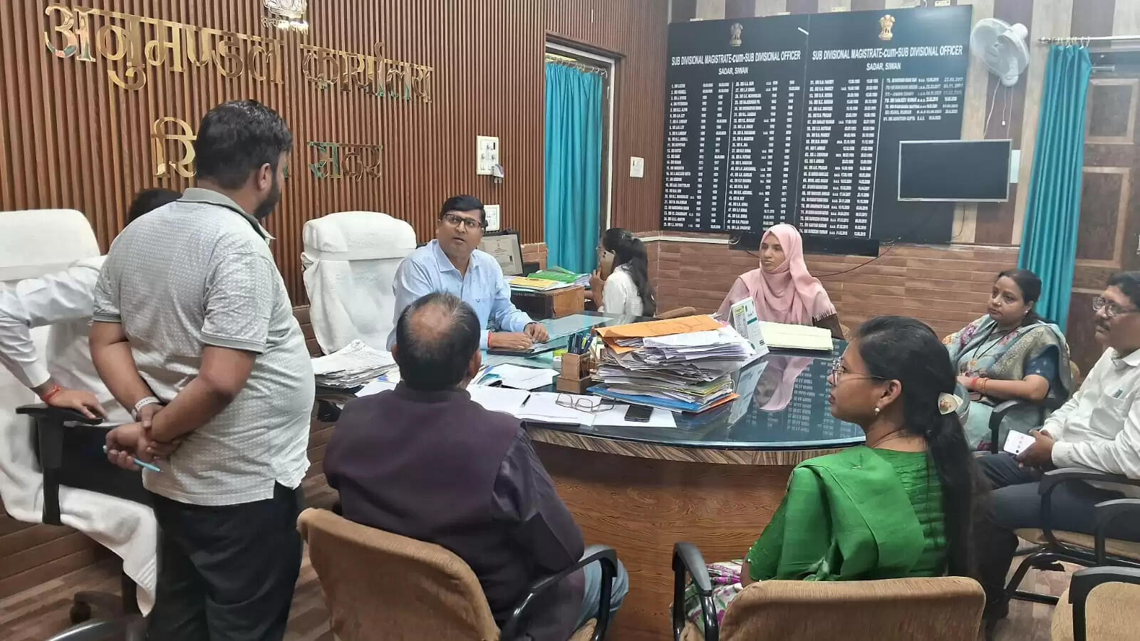 भरण-पोषण अधिकरण की बैठक में बुजुर्गों की समस्याओं पर सुनवाई, बेटों को सख्त चेतावनी