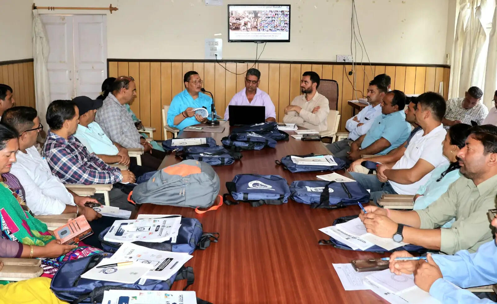 जनगणना के द्वितीय चरण जनसंख्या गणना को लेकर प्रशिक्षण कार्यक्रम आयोजित