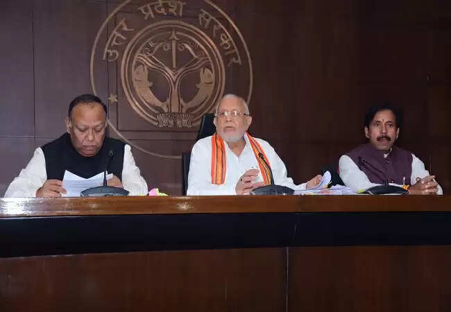 योगी कैबिनेट बैठक में 15 प्रस्ताव मंजूर, कानपुर व लखनऊ में चलेंगी ई बसें