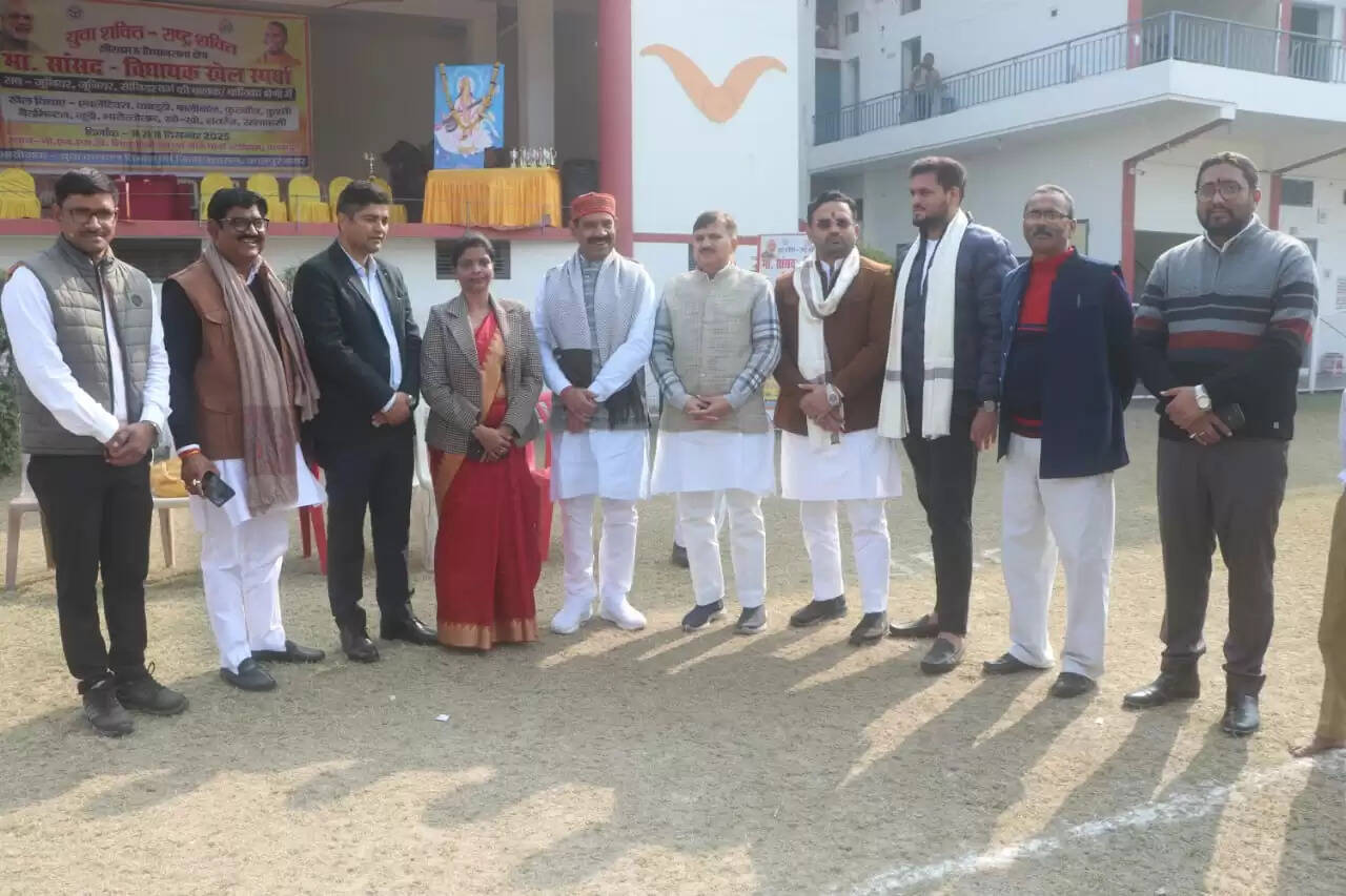 सीसामऊ में सांसद–विधायक खेल स्पर्धा के नवें चरण का शुभारम्भ