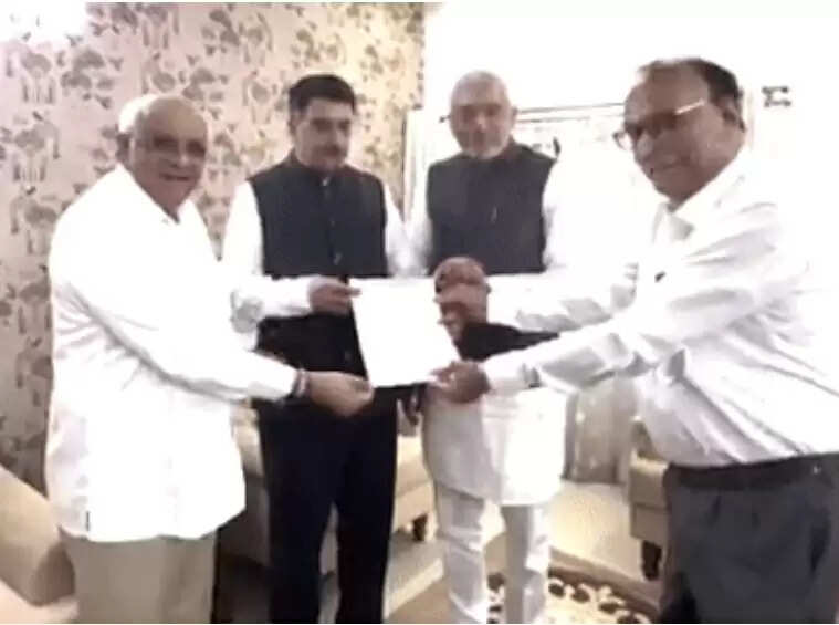 गुजरात विधान सभा के उपाध्यक्ष जेठाभाई भरवाड़ ने दिया इस्तीफा