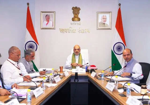 सहकारी बैंकों को साझा डिजिटल प्लेटफॉर्म से जोड़ने पर जोर, अमित शाह ने सहकारी क्षेत्र के राष्ट्रीय रोडमैप की समीक्षा की
