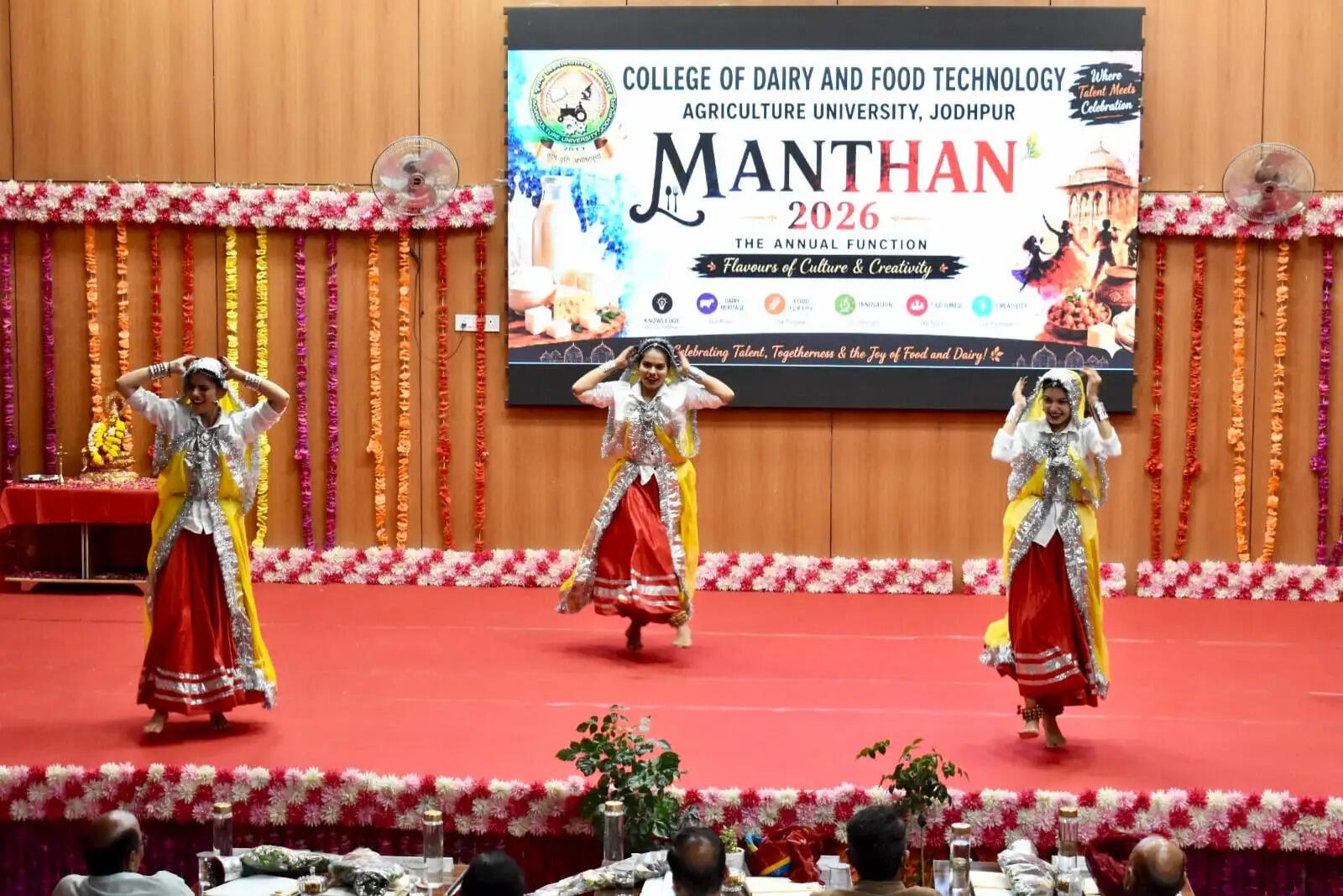 कृषि विश्वविद्यालय विद्यार्थियों ने दिखाई प्रतिभा, सांस्कृतिक प्रस्तुतियों ने मोहा मन