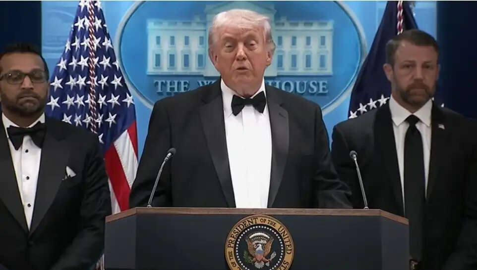 अमेरिकी गणतंत्र पर हमला नया नहीं, देशवासी लें मतभेदों को शांतिपूर्वक सुलझाने का संकल्पः ट्रंप