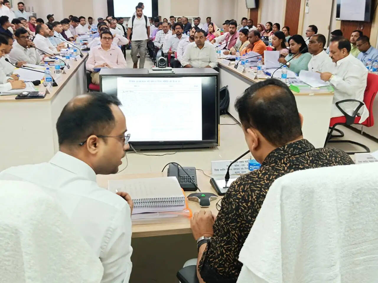 सांसद राजीव प्रताप रूडी की अध्यक्षता में दिशा की हुई बैठक