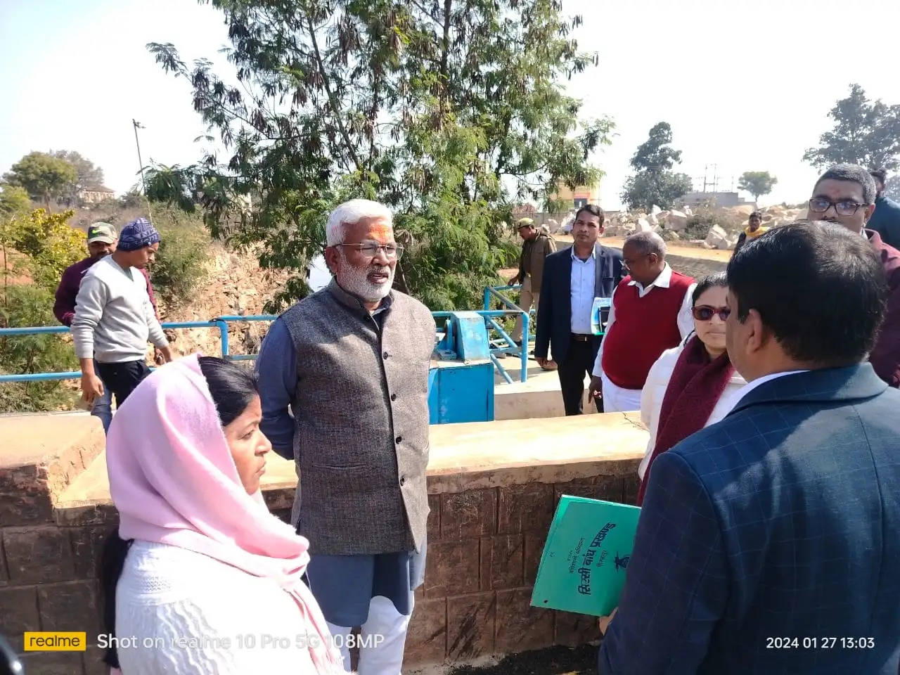 नहर से लीकेज को रोकने की करें व्यवस्था, मुख्य अभियंता को फटकार: स्वतंत्रदेव सिंह