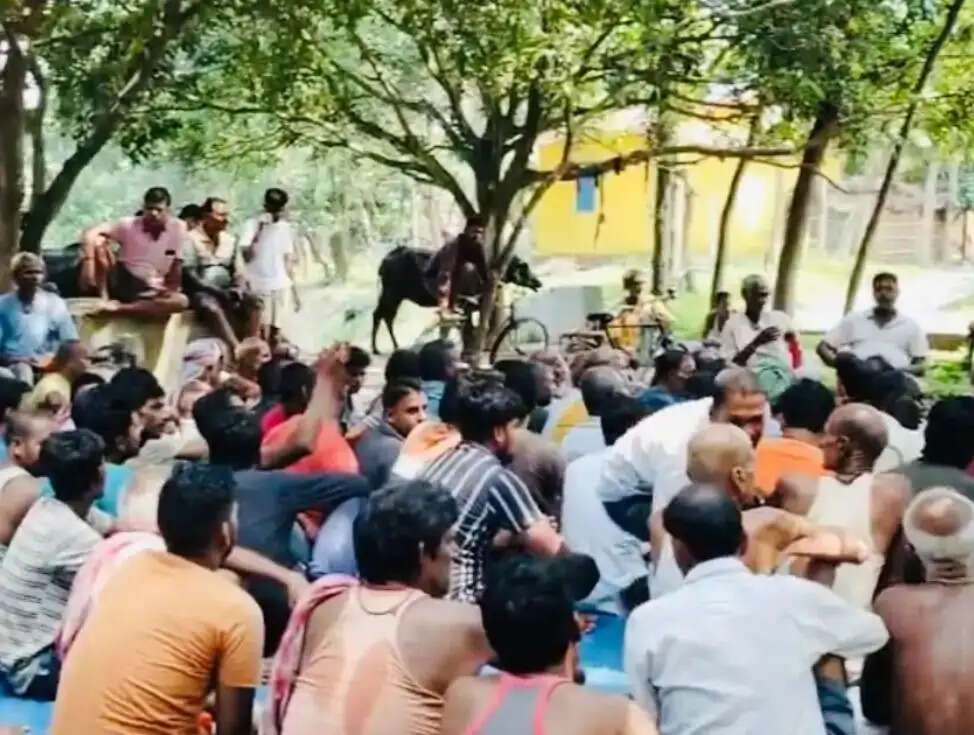 नशे के खिलाफ ग्रामीणों ने उठाया कदम, सूचना देने वाले को मिलेगा 1100 रुपये इनाम