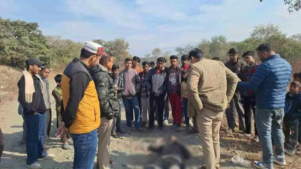 हल्द्वानी: गोला पार्किंग में संदिग्ध हालात में मिला अज्ञात शव