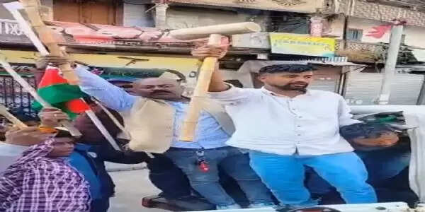 सोमा मुंडा की हत्या के विरोध में झारखंड बंद का व्यापक असर, रांची में भी जनजीवन प्रभावित