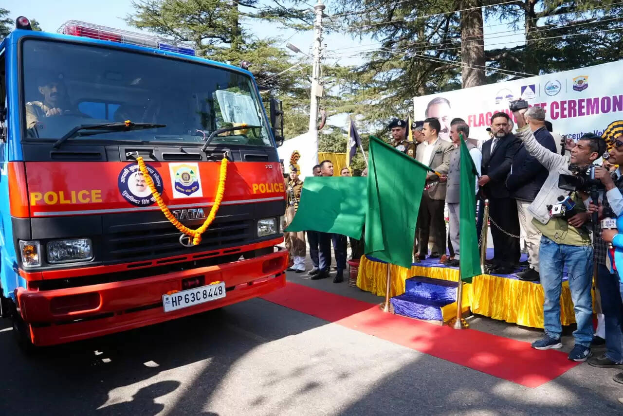मुख्यमंत्री ने 66 पैट्रोलिंग वाहनों को दिखाई हरी झंडी, चिट्टे के खिलाफ चलेगा अभियान