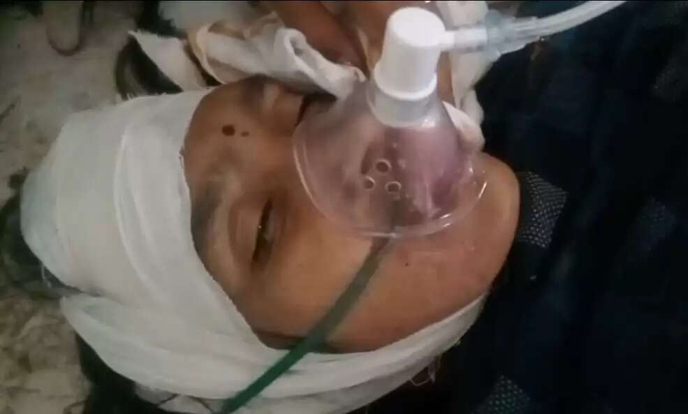 राजगढ़ःसड़क हादसे में बाइक सवार महिला घायल, हालत गंभीर