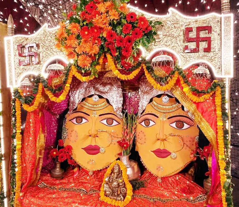 ब्रह्म मुहूर्त में हुई मां नंदा-सुनंदा की प्राण प्रतिष्ठा, उमड़ा श्रद्धालुओं का सागर