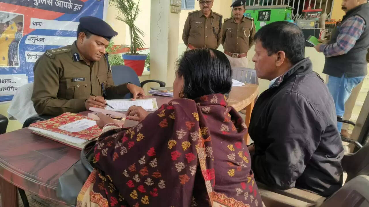 जनसुनवाई के जरिए थानों में हुआ शिकायतों का ऑन-द-स्पॉट निपटारा