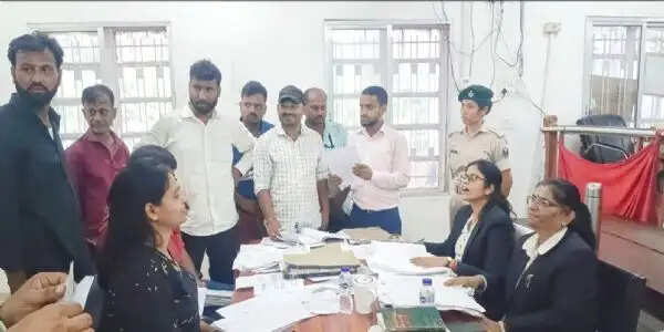 राष्ट्रीय मेगा लोक अदालत: कटिहार में करीब 4,000 मामलों का ऐतिहासिक निष्पादन, ₹17.17 करोड़ का बैंक सेटलमेंट