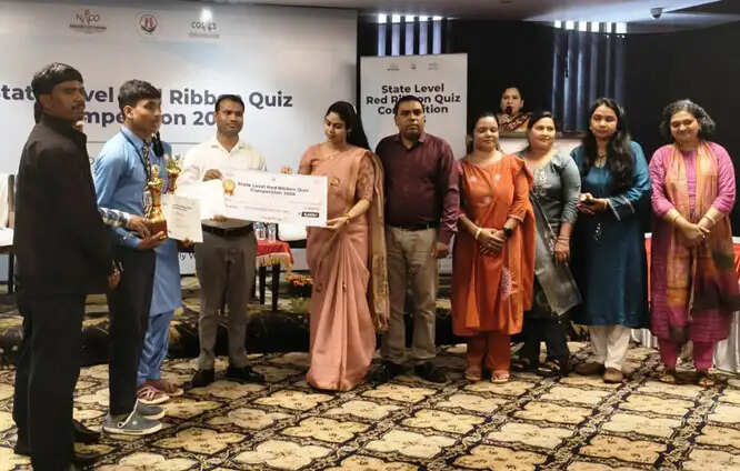 राज्यस्तरीय रेड रिबन क्विज प्रतियोगिता में बस्तर ने हासिल किया प्रथम स्थान