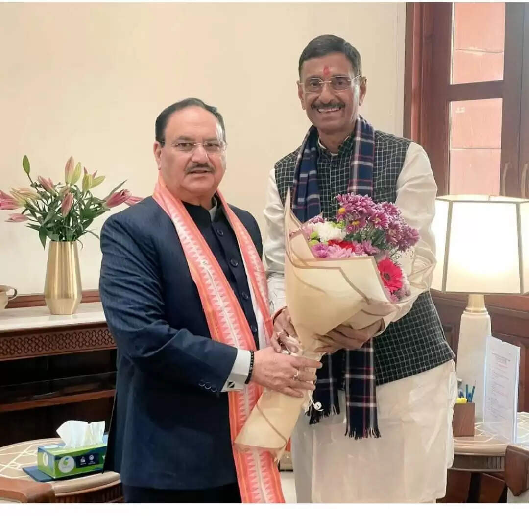 जेपी नड्डा से मिले रक्षा राज्य मंत्री, जन्मदिन की दी बधाई