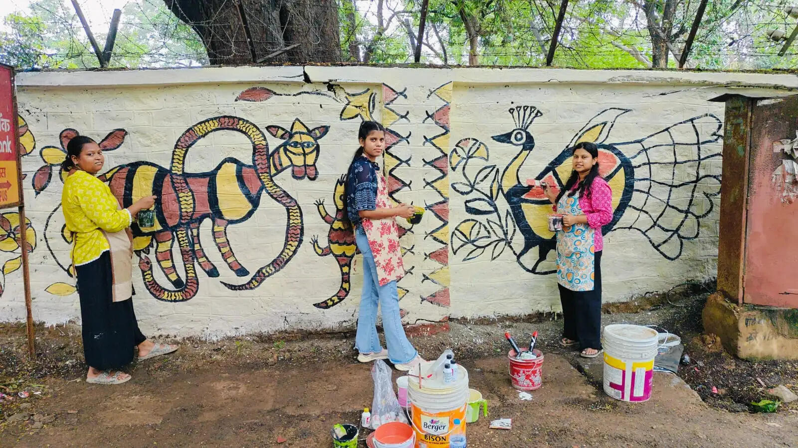 रांची विश्वविद्यालय प्रशासनिक परिसर में मनाया गया कला दिवस