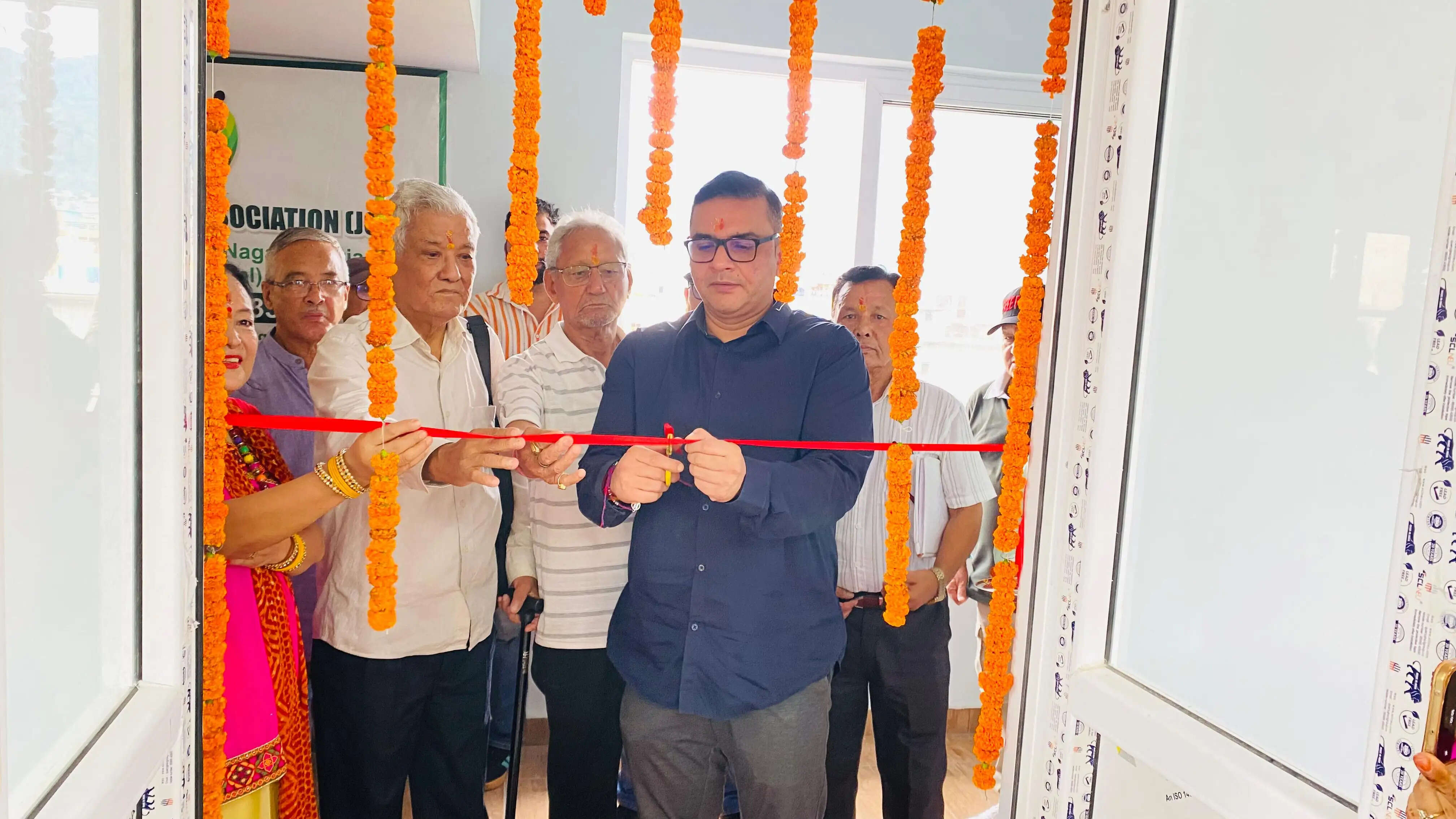 विधायक सुमित ने किया ‘हृदयेश सभागार’ का लोकार्पण