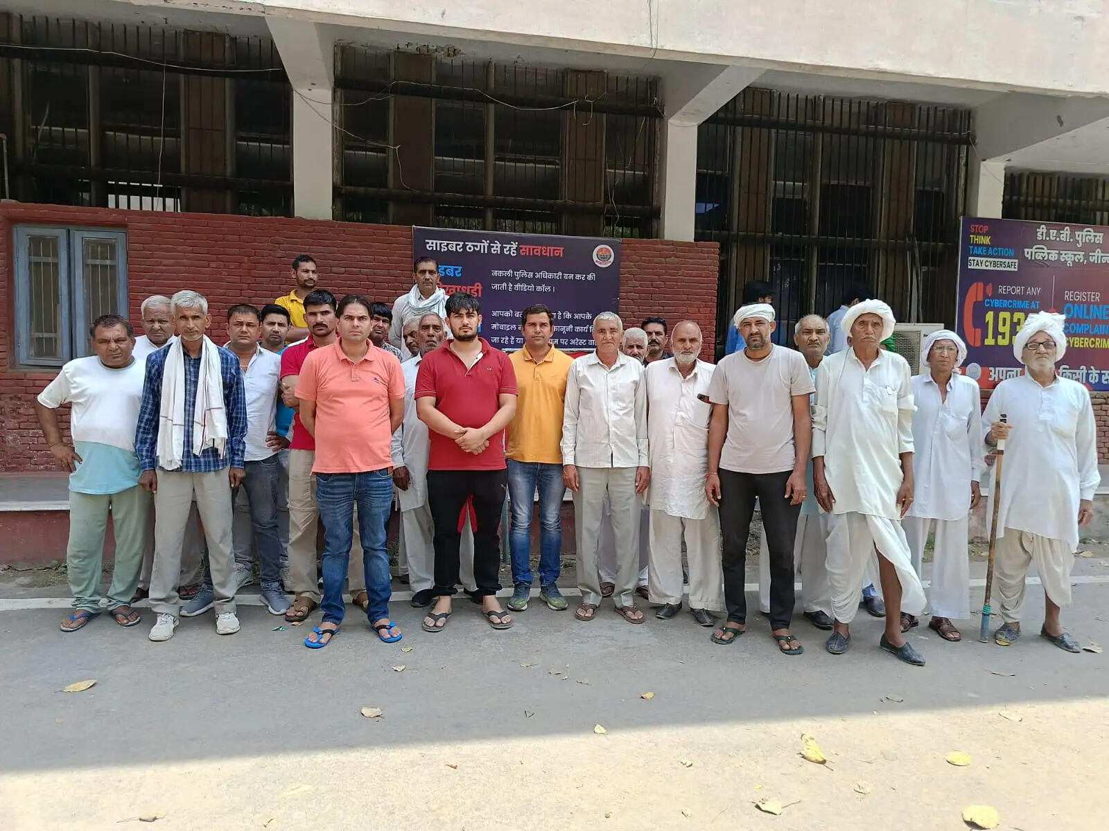 जींद : दोहरा हत्याकांड का पीडि़त परिवार एसपी से मिला,कार्रवाई की मांग