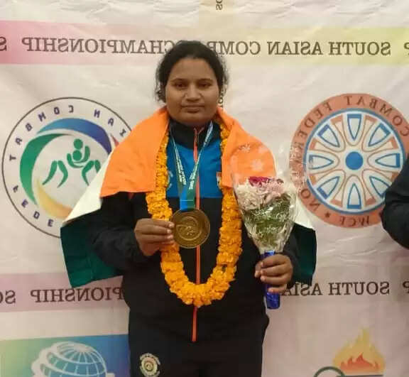 बक्सर की बेटी पंचरत्ना कुमारी ने साउथ एशिया कुश्ती चैंपियनशिप में जीता स्वर्ण पदक