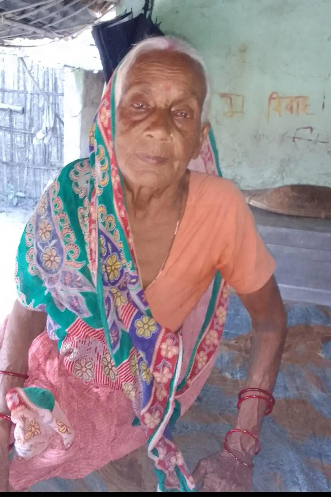 पति के मौत के सदमा को सह न सकी पत्नी,एक घंटे के अंदर बुजुर्ग दंपत्ति की हुई मौत,शादी के जश्न में छाया मातम