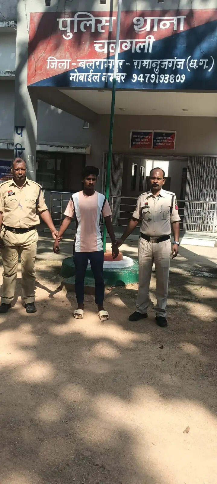 तालाब से चोरी हुए दो मोटर पंप बरामद, अपचारी बालक समेत दो पकड़ाए