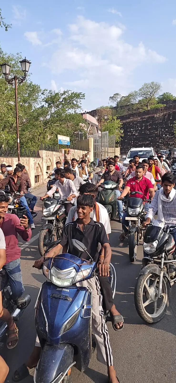 महारानी लक्ष्मीबाई बलिदान दिवस की पूर्व संध्या पर निकली रानी झांसी बलिदान ज्योति यात्रा